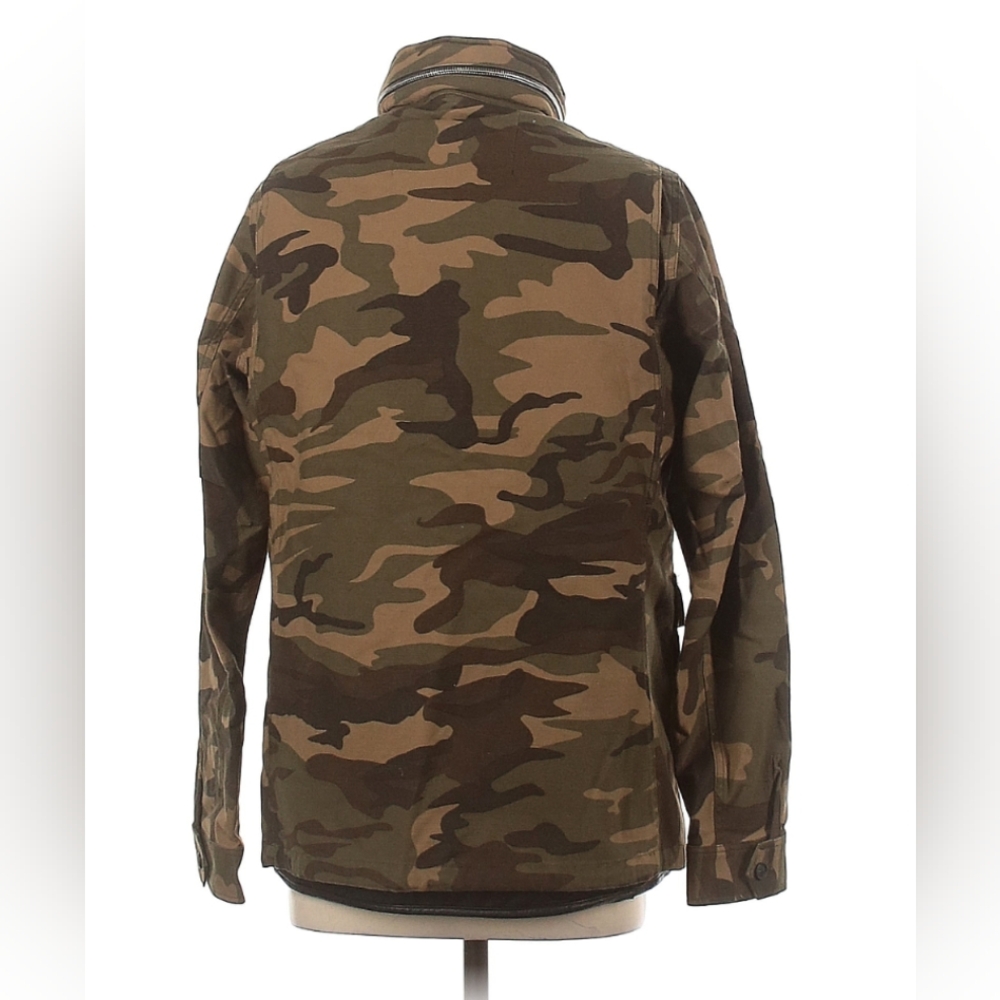 Vis A Vis Camo Utility Jacket View 2